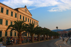 Vela Luka, centrum